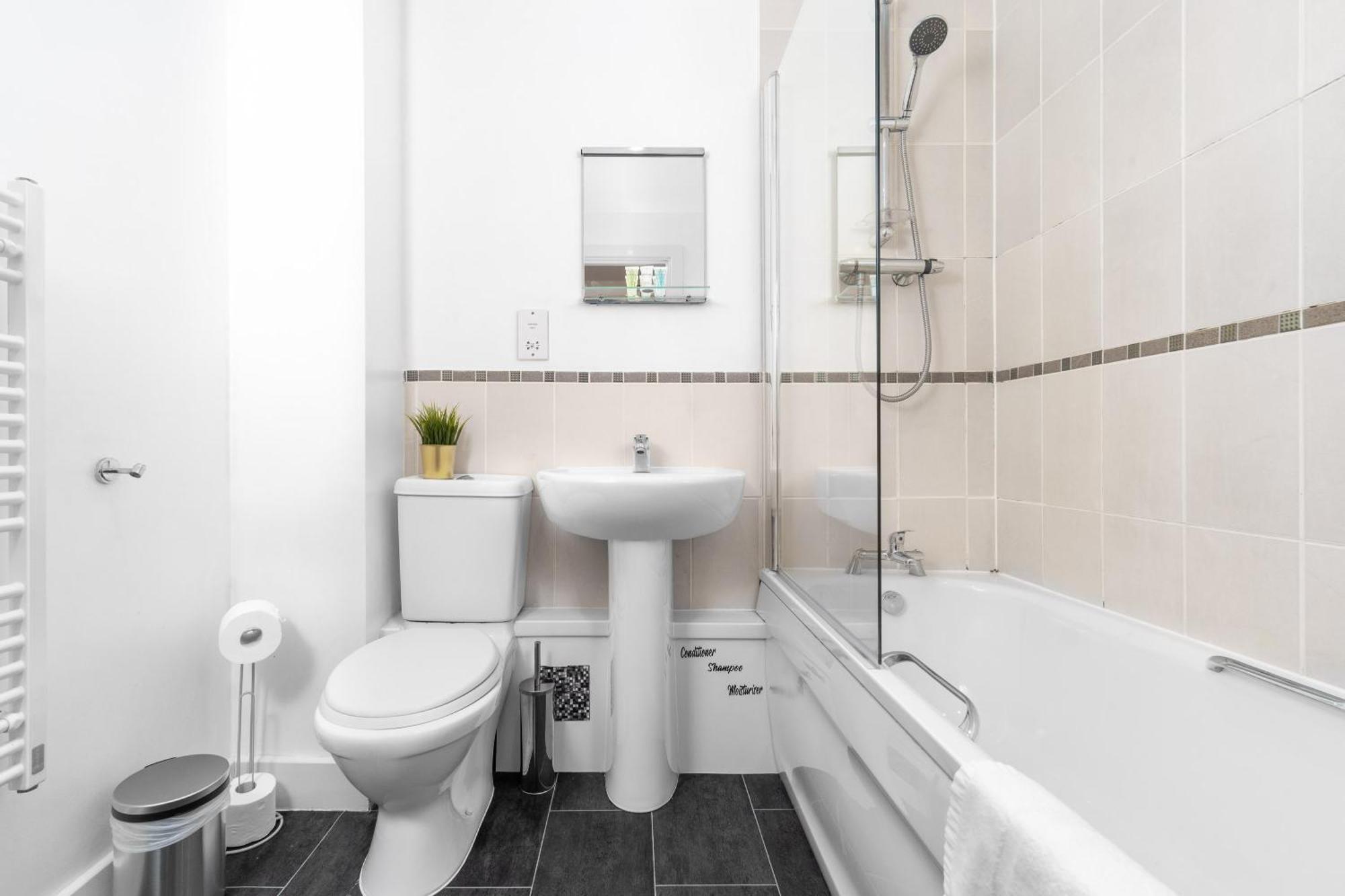 City Centre Apartment - Juliette Balcony - Fast Wifi 19A Бирмингем Экстерьер фото